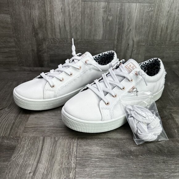 Skechers Bobs B Extra Cute Women's size 9.5 White Canvas Shoes - Picture 2 of 8